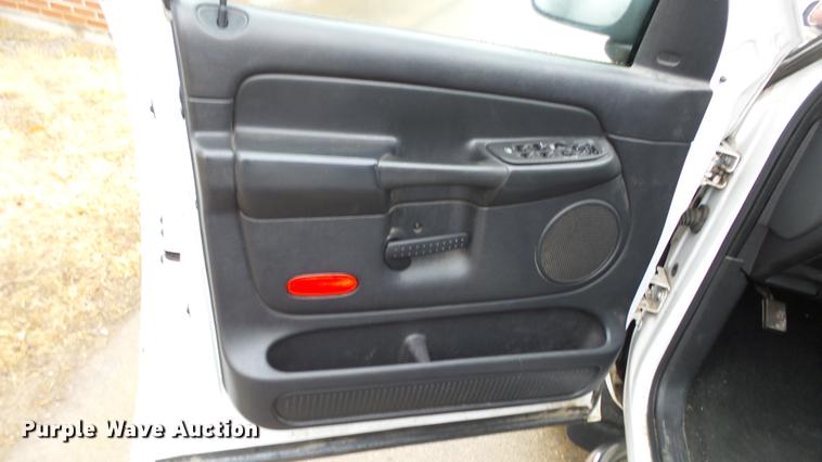 image for item DC0748 2005 Dodge Ram 1500 Quad Cab pickup truck