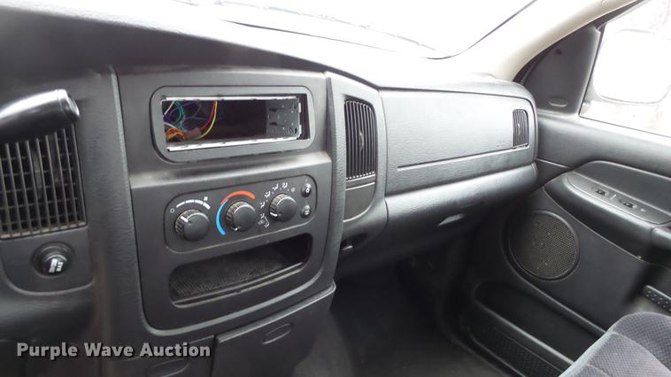 image for item DC0748 2005 Dodge Ram 1500 Quad Cab pickup truck