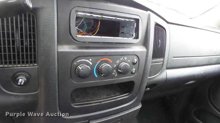 image for item DC0748 2005 Dodge Ram 1500 Quad Cab pickup truck