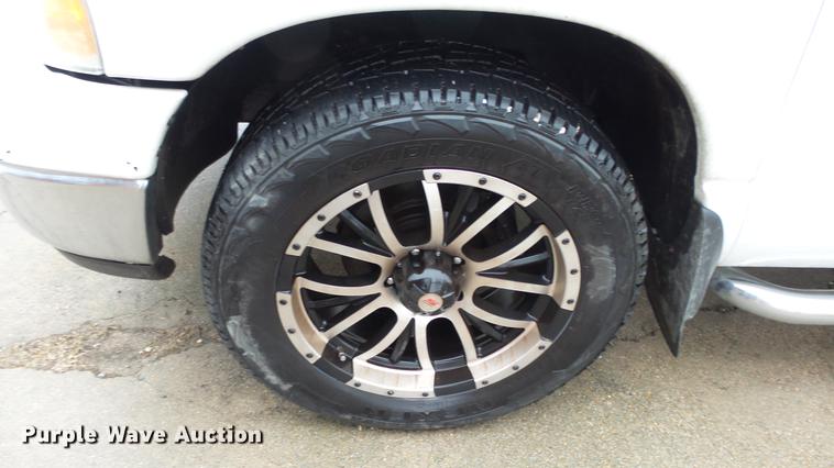 image for item DC0748 2005 Dodge Ram 1500 Quad Cab pickup truck