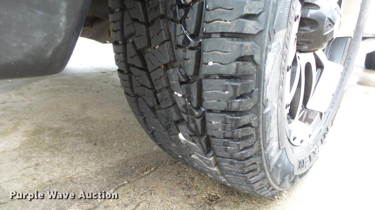 image for item DC0748 2005 Dodge Ram 1500 Quad Cab pickup truck