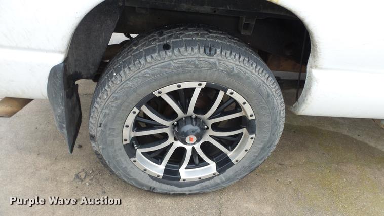 image for item DC0748 2005 Dodge Ram 1500 Quad Cab pickup truck