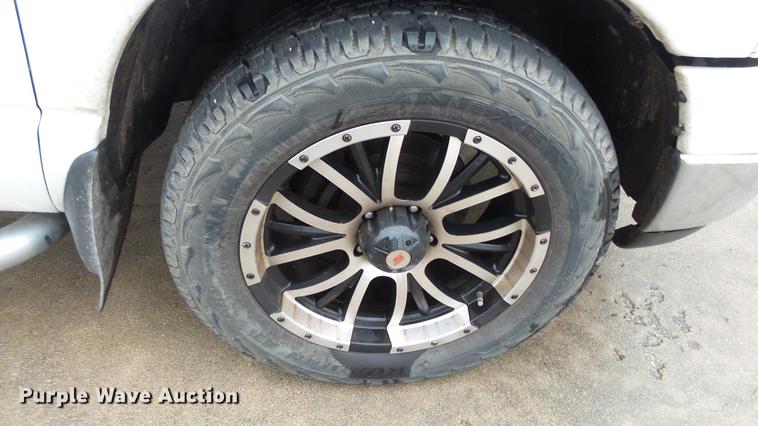 image for item DC0748 2005 Dodge Ram 1500 Quad Cab pickup truck