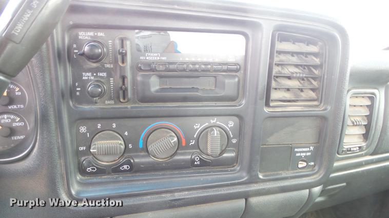 image for item DC3009 2000 Chevrolet Silverado 2500 Ext. Cab pickup truck