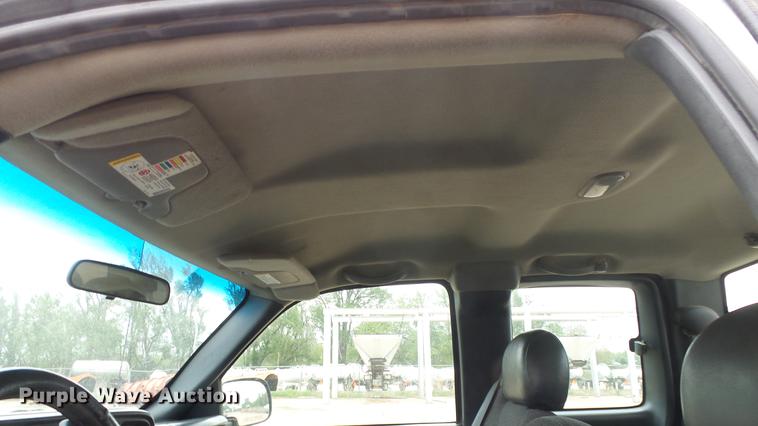 image for item DC3009 2000 Chevrolet Silverado 2500 Ext. Cab pickup truck