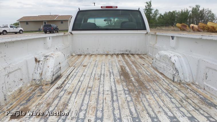 image for item DC3009 2000 Chevrolet Silverado 2500 Ext. Cab pickup truck