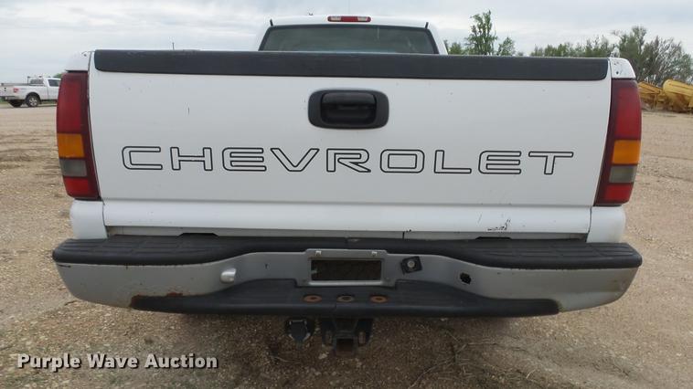 image for item DC3009 2000 Chevrolet Silverado 2500 Ext. Cab pickup truck