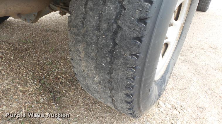 image for item DC3009 2000 Chevrolet Silverado 2500 Ext. Cab pickup truck