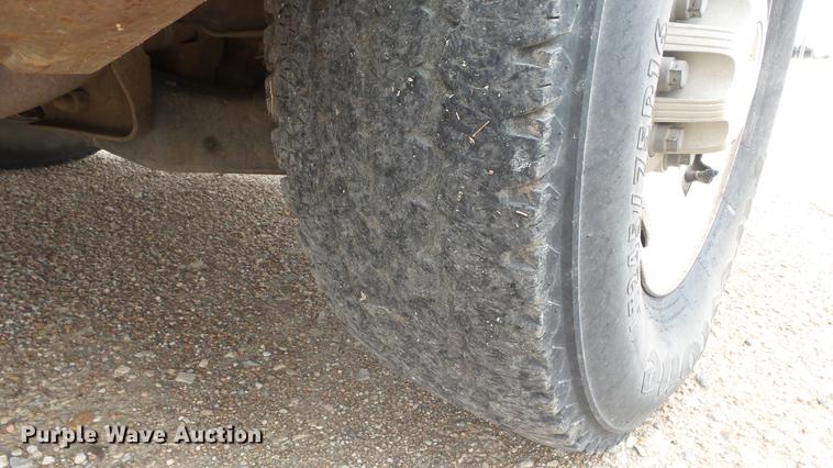 image for item DC3009 2000 Chevrolet Silverado 2500 Ext. Cab pickup truck