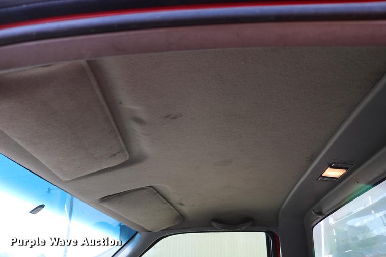 image for item DC7554 1998 Chevrolet Cheyenne 3500 rescue fire truck