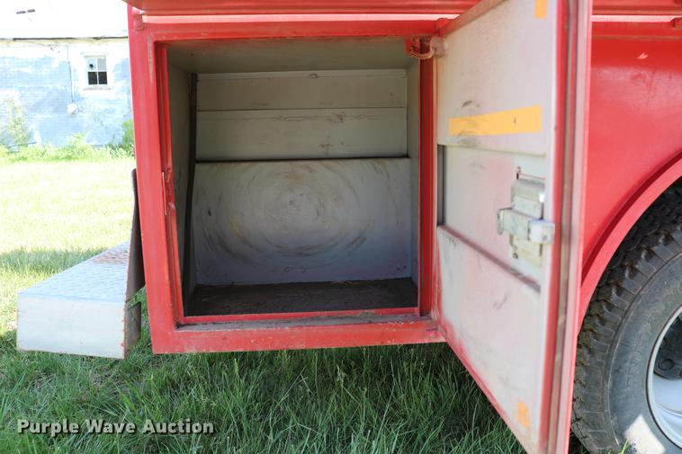 image for item DC7554 1998 Chevrolet Cheyenne 3500 rescue fire truck