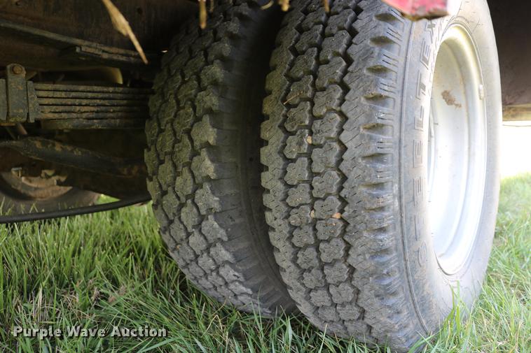 image for item DC7554 1998 Chevrolet Cheyenne 3500 rescue fire truck