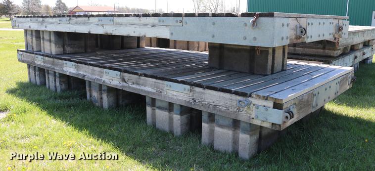 image for item DC7573 Four section dock