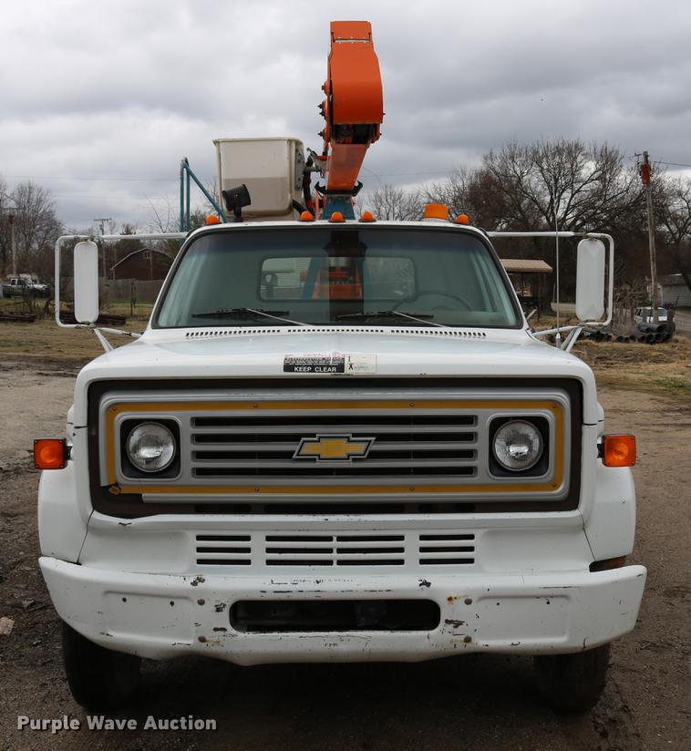 image for item DC7580 1989 Chevrolet C60 bucket truck