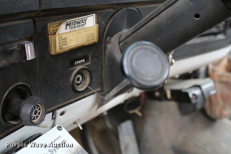 image for item DC7580 1989 Chevrolet C60 bucket truck