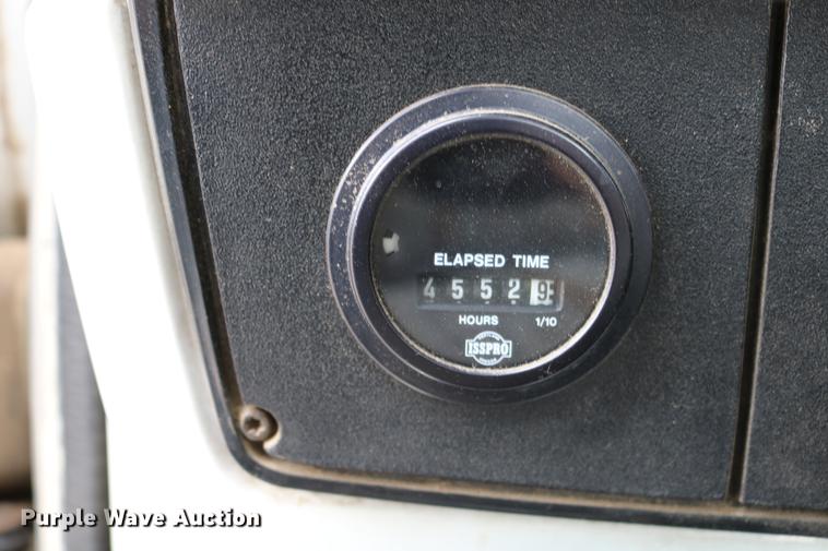 image for item DC7580 1989 Chevrolet C60 bucket truck