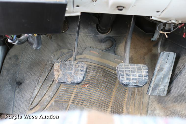 image for item DC7580 1989 Chevrolet C60 bucket truck