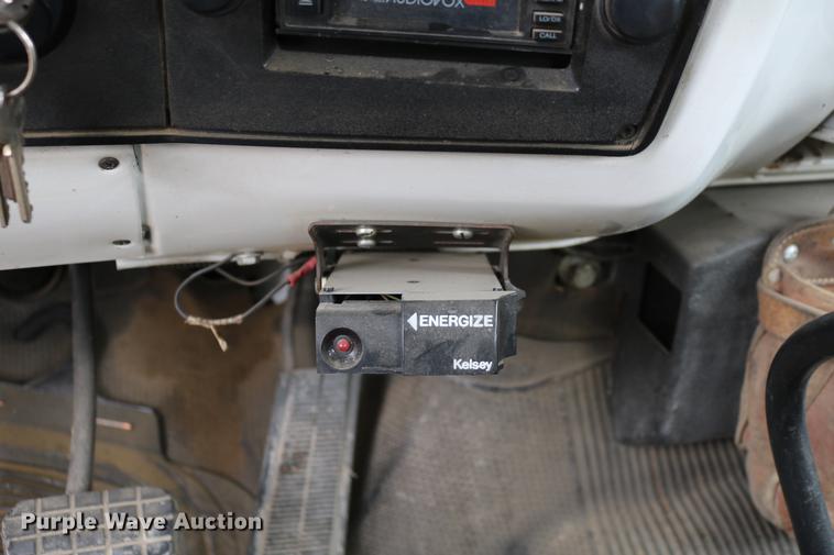 image for item DC7580 1989 Chevrolet C60 bucket truck