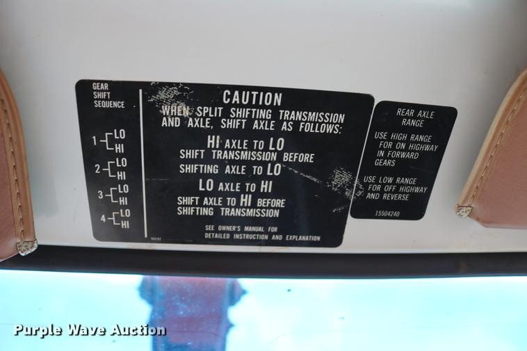 image for item DC7580 1989 Chevrolet C60 bucket truck