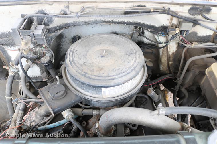 image for item DC7580 1989 Chevrolet C60 bucket truck