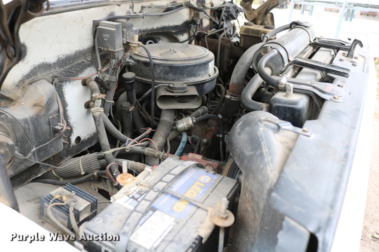 image for item DC7580 1989 Chevrolet C60 bucket truck