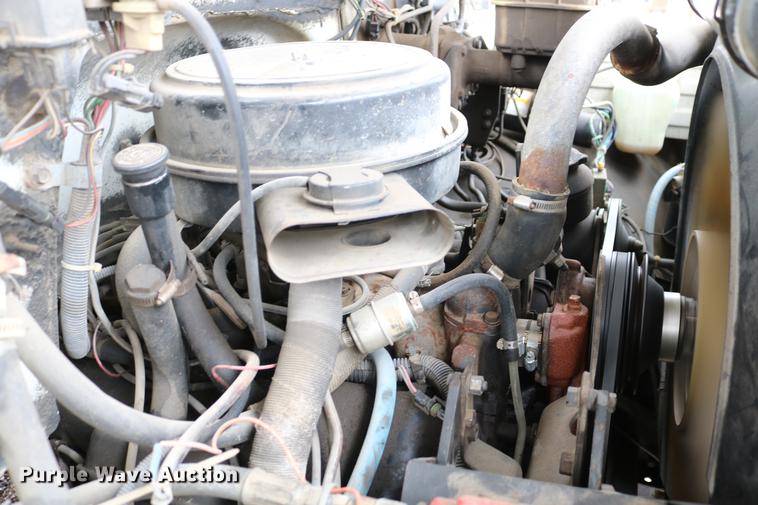 image for item DC7580 1989 Chevrolet C60 bucket truck