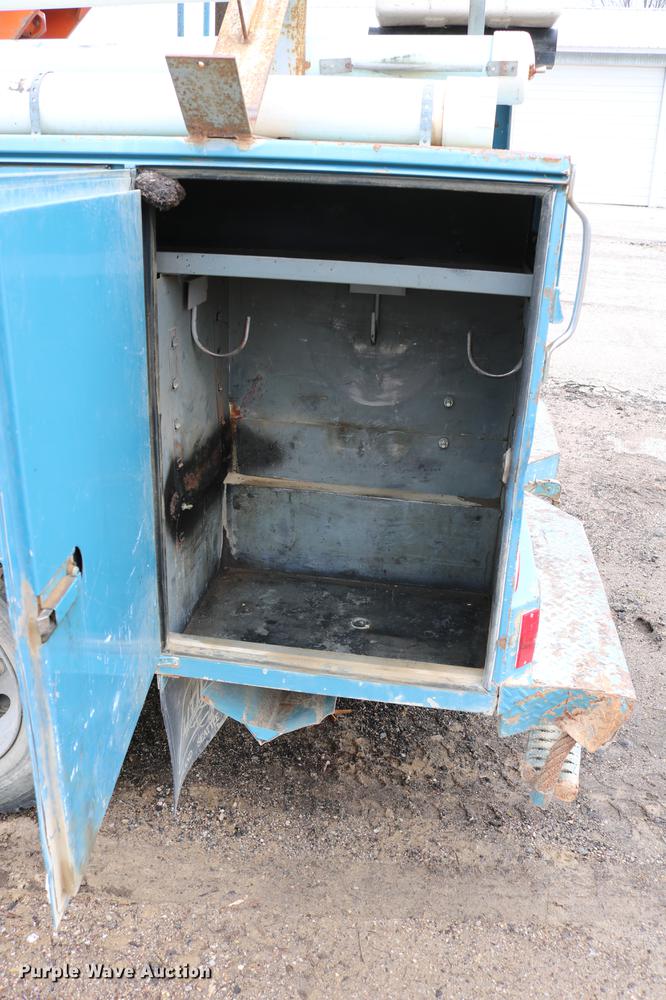 image for item DC7580 1989 Chevrolet C60 bucket truck