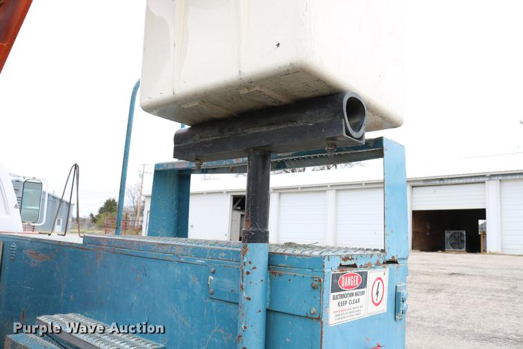 image for item DC7580 1989 Chevrolet C60 bucket truck