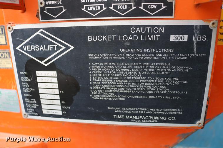 image for item DC7580 1989 Chevrolet C60 bucket truck