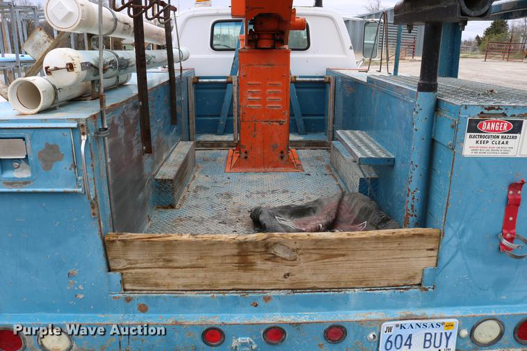 image for item DC7580 1989 Chevrolet C60 bucket truck