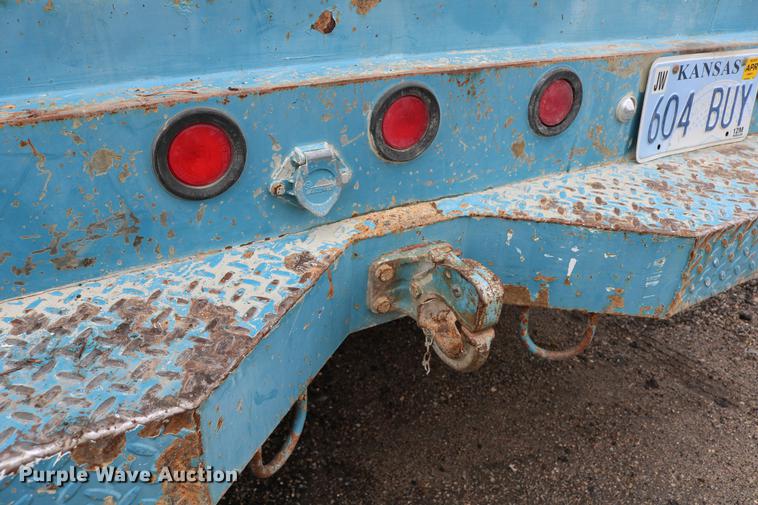 image for item DC7580 1989 Chevrolet C60 bucket truck