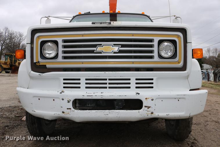 image for item DC7580 1989 Chevrolet C60 bucket truck