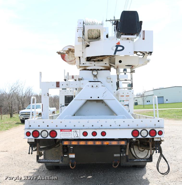 image for item DC7582 2006 Freightliner Business Class M2 digger derrick truck