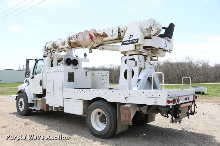 image for item DC7582 2006 Freightliner Business Class M2 digger derrick truck