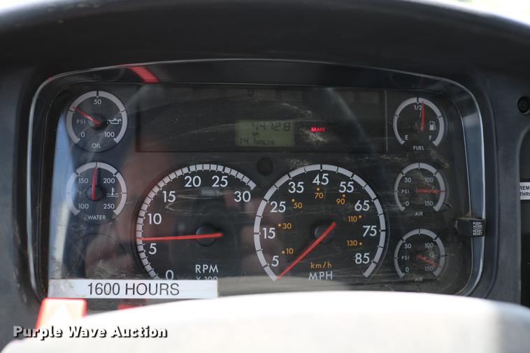 image for item DC7582 2006 Freightliner Business Class M2 digger derrick truck