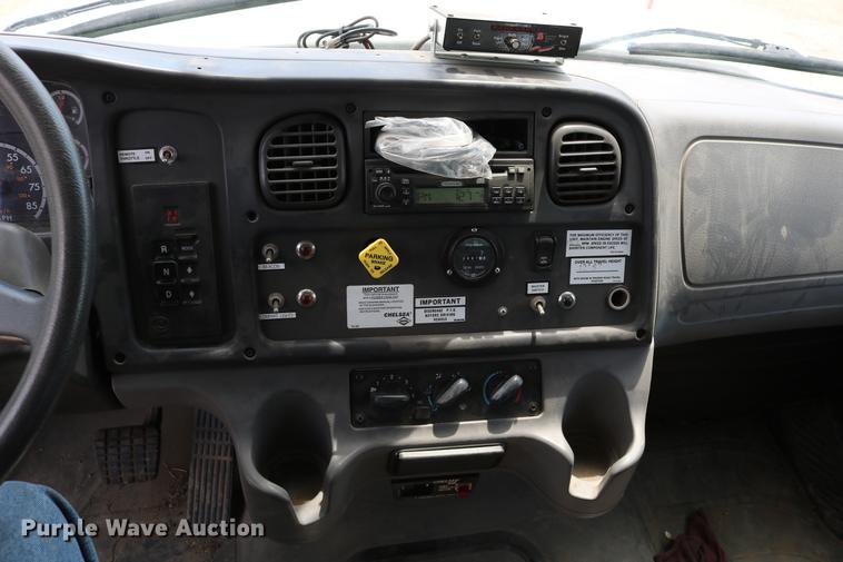 image for item DC7582 2006 Freightliner Business Class M2 digger derrick truck