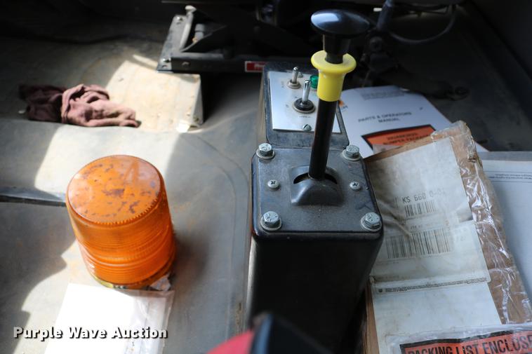 image for item DC7582 2006 Freightliner Business Class M2 digger derrick truck