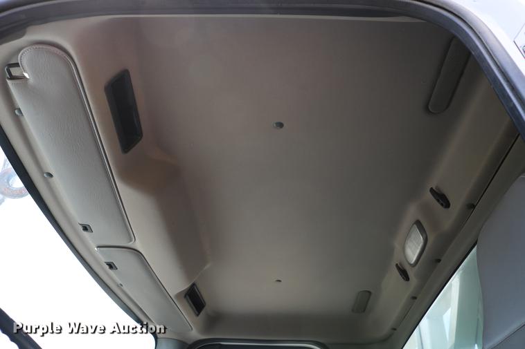 image for item DC7582 2006 Freightliner Business Class M2 digger derrick truck