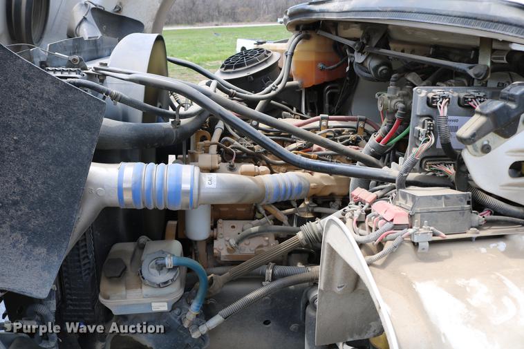 image for item DC7582 2006 Freightliner Business Class M2 digger derrick truck