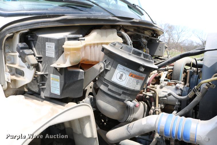 image for item DC7582 2006 Freightliner Business Class M2 digger derrick truck