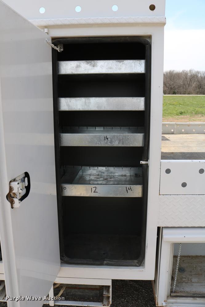 image for item DC7582 2006 Freightliner Business Class M2 digger derrick truck