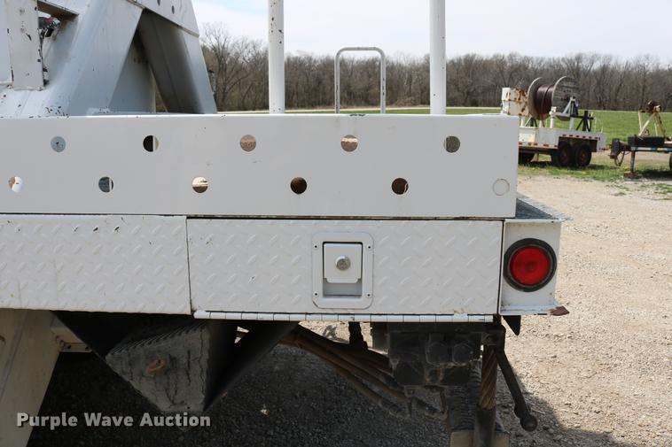 image for item DC7582 2006 Freightliner Business Class M2 digger derrick truck