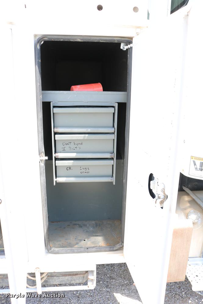 image for item DC7582 2006 Freightliner Business Class M2 digger derrick truck