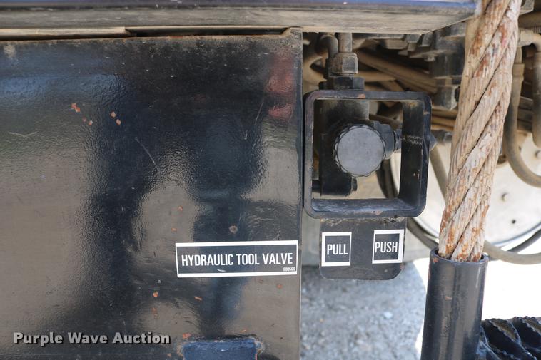 image for item DC7582 2006 Freightliner Business Class M2 digger derrick truck