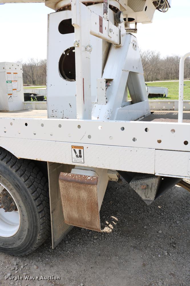 image for item DC7582 2006 Freightliner Business Class M2 digger derrick truck