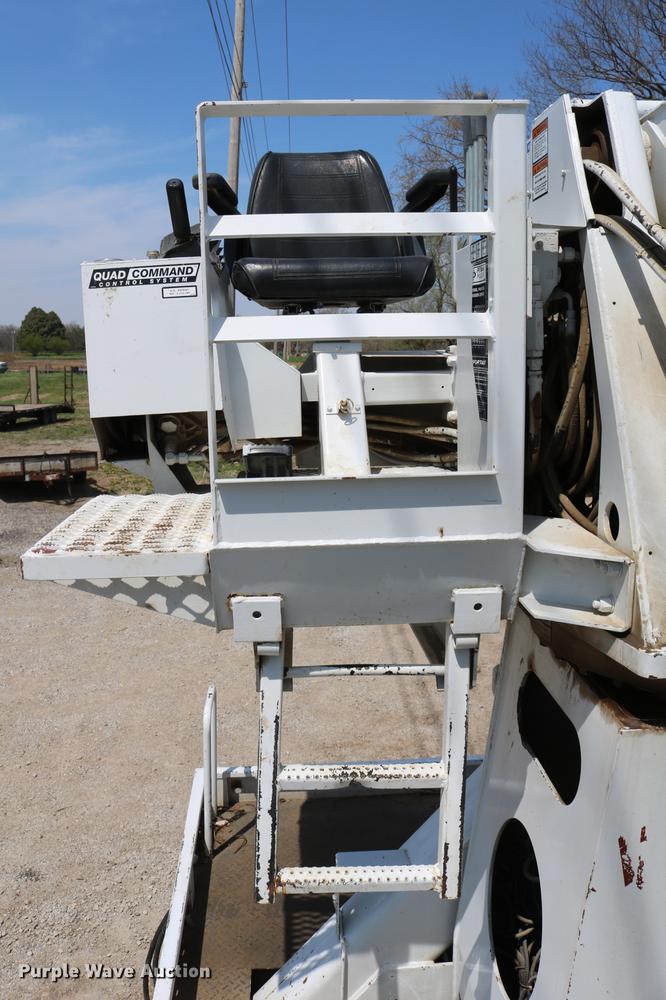 image for item DC7582 2006 Freightliner Business Class M2 digger derrick truck