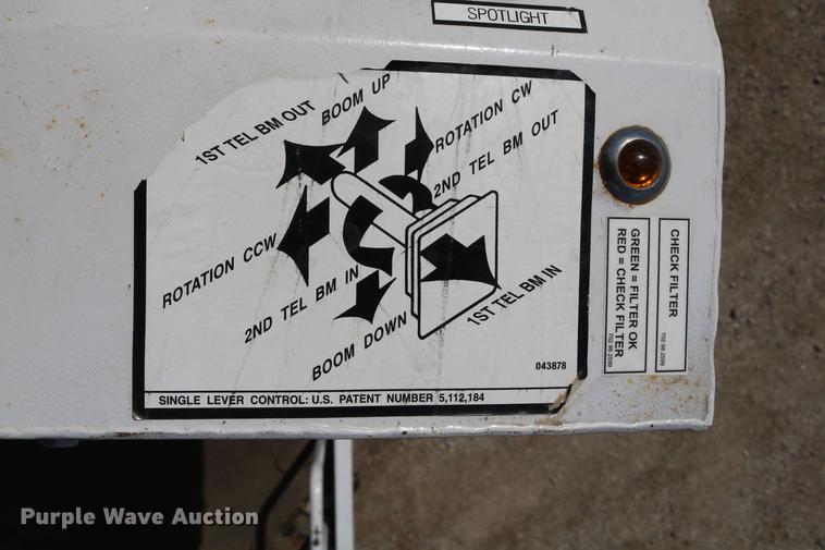 image for item DC7582 2006 Freightliner Business Class M2 digger derrick truck