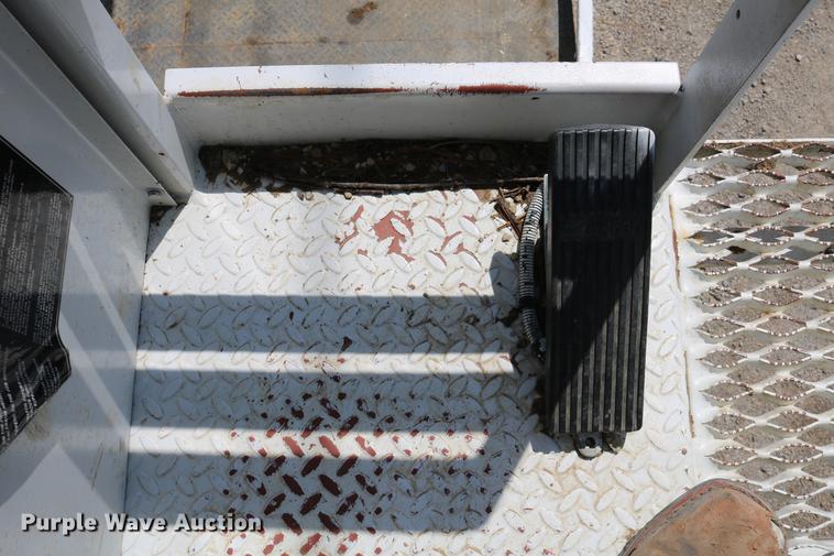 image for item DC7582 2006 Freightliner Business Class M2 digger derrick truck