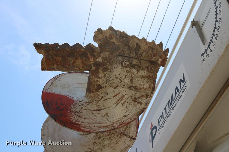 image for item DC7582 2006 Freightliner Business Class M2 digger derrick truck