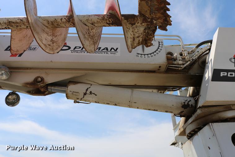 image for item DC7582 2006 Freightliner Business Class M2 digger derrick truck